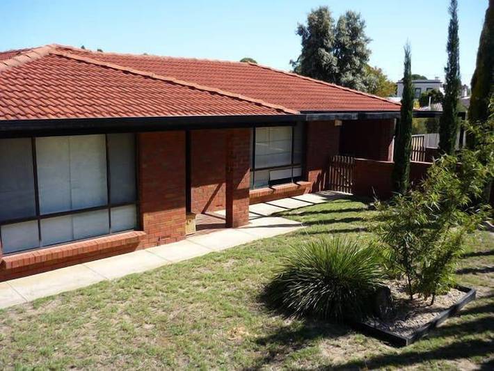 Holiday home for 8 people, with terrace and garden, with pets in Normanville