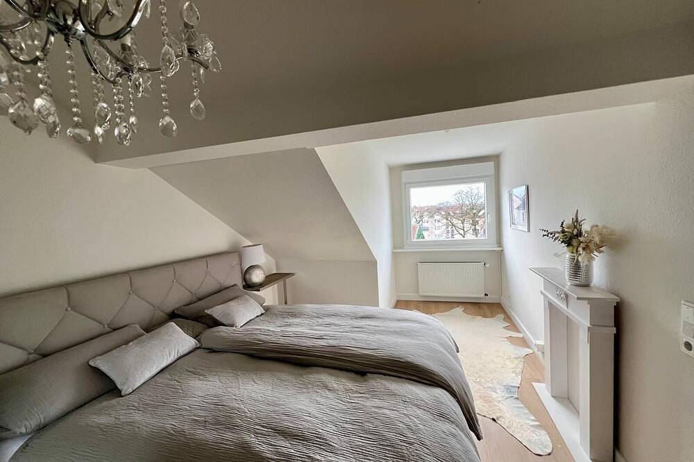 Ganze Wohnung, Living in Ohligs Dachgeschoss 4Pers in Solingen, Bergisches Land