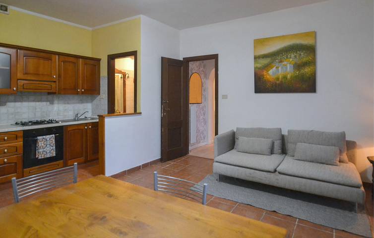 Appartamento intero, Appartamento moderno con piscina, parcheggio e internet in Arezzo, Provincia di Arezzo