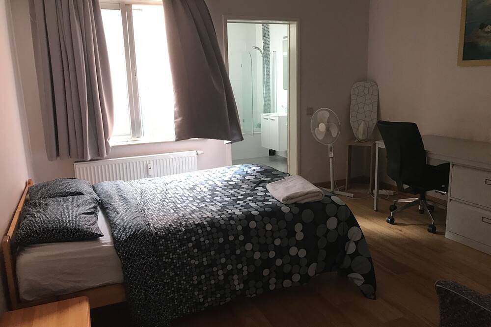 Geheel appartement, Zaventem Brussels Airport Appartement 3 (15 minuten lopen naar de luchthaven: Lakeside; Citybus in Zaventem, Vlaams-Brabant