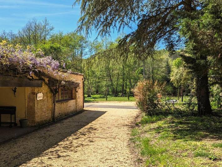 Location de vacances pour 6 personnes, avec jardin à Urval