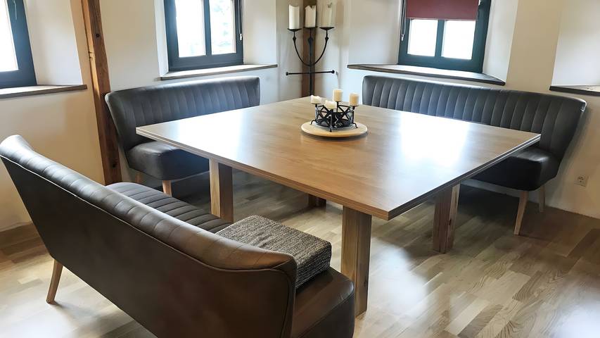 Gîte pour 8 personnes, avec jardin et vue sur le lac dans Grossrohrsdorf