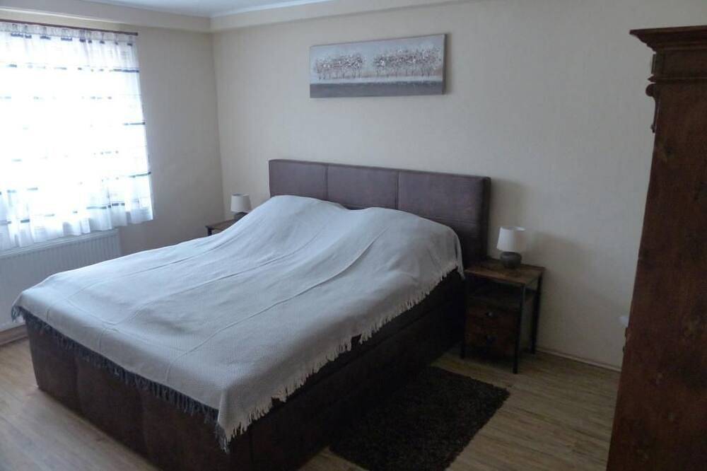 Geheel appartement, Ferienwohnung Eifelrose - 4-bett-ferienwohnung Dusche/wc bis 6 Personen in Iep, Cochem-Zell