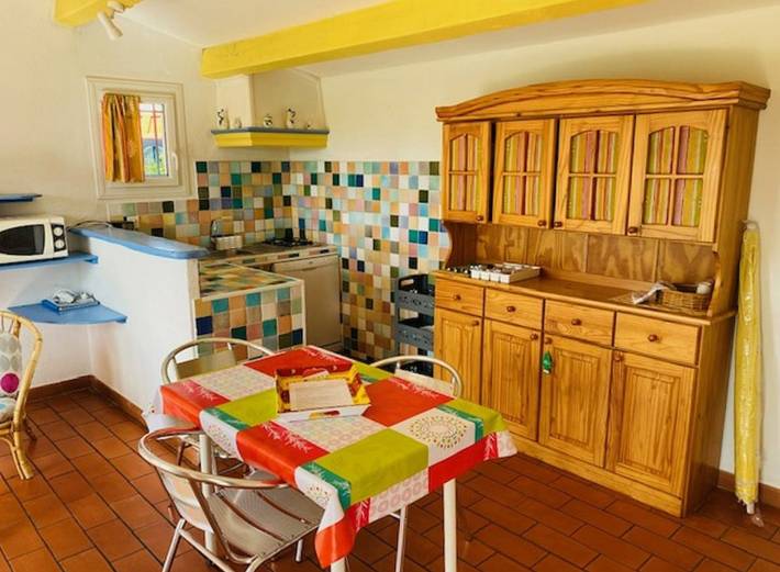Gîte pour 3 personnes, avec piscine ainsi que terrasse et jardin, animaux acceptés dans le Var - 2