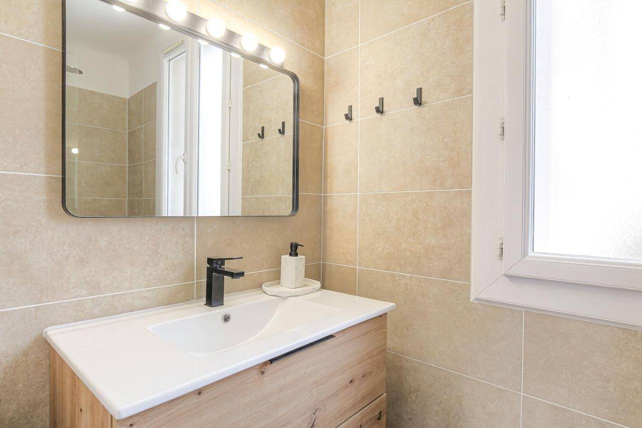 Appartement entier, T3 Lumineux & calme Proche Transports Lyon Est in Vénissieux, Lyon et ses environs