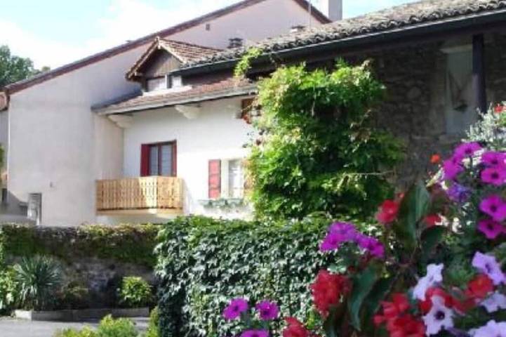 Location de vacances pour 4 personnes, avec Balcon et Jardin dans Plage Champ de l'Eau