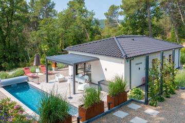 Villa für 4 Personen, mit Garten und Terrasse sowie Pool in Provence-Alpes-Côte d'Azur