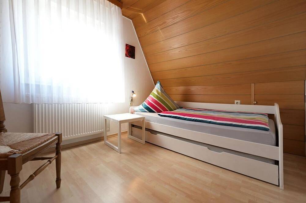 Ganze Wohnung, Ferienwohnung Spyra - 3-Bettwohnung, 70 m², Nichtraucher in Dudenhofen, Rheinebene