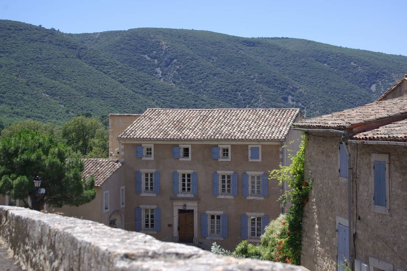 Ganze Wohnung, Ferienwohnung für 4 Personen mit Terrasse in Bonnieux, Regionaler Naturpark Luberon
