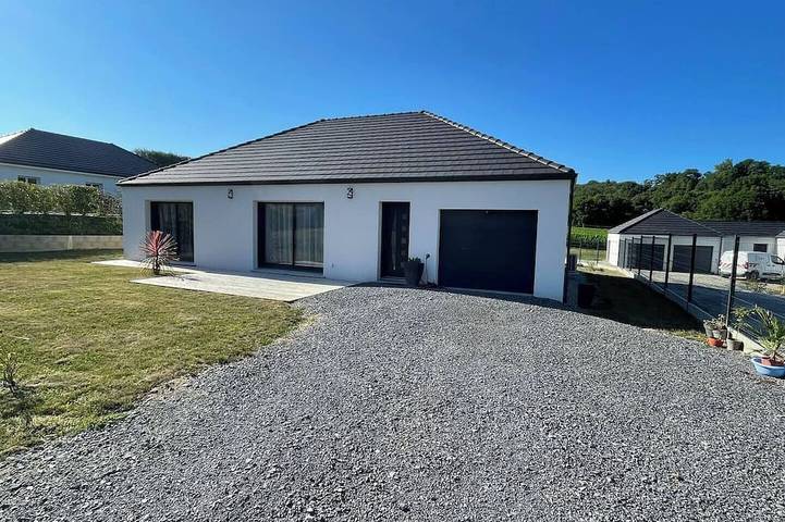 Location de vacances pour 6 personnes, avec terrasse et jardin à Lahourcade