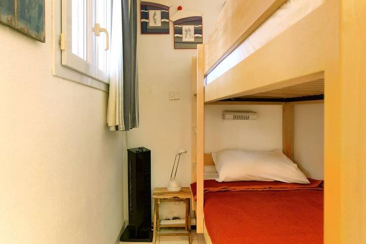 Gîte pour 4 personnes, avec piscine ainsi que balcon et jardin dans Plage La Badine - 4