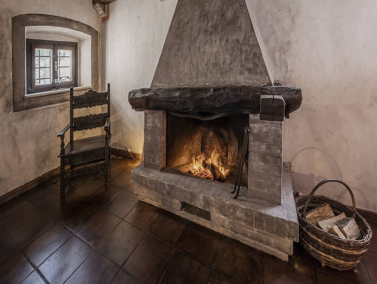 Ganze Wohnung, Wohnung 'Casa Torre Del Gruagno' mit Bergblick, privater Terrasse und Wlan in Moruzzo, Udine Provinz