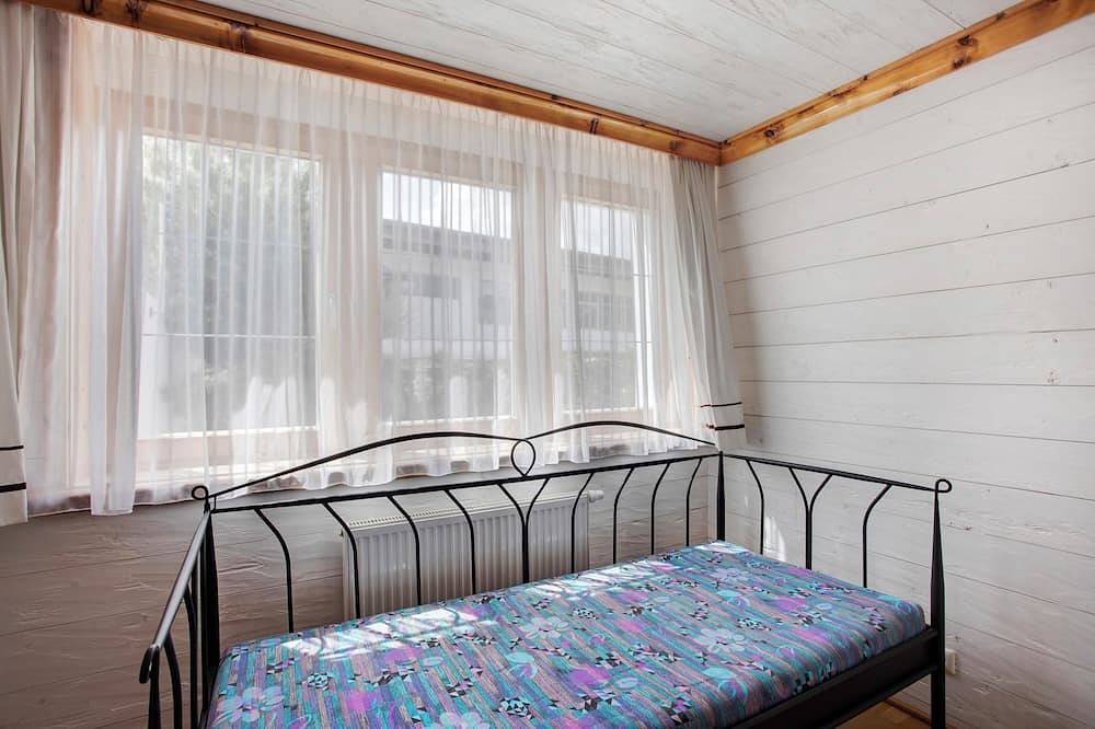 Appartamento intero, 1 minute from the golf course! 5 minutes from the lake and 5 minutes from the mountain! in Kitzbühel, Alpi di Kitzbühel
