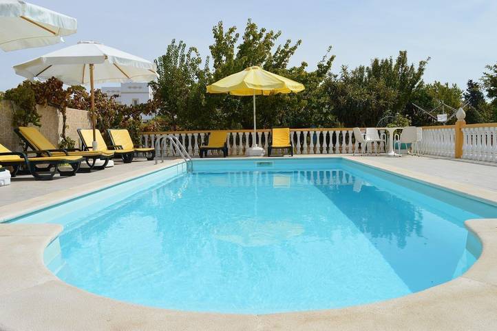 Ferienwohnung für 3 Personen, mit Pool und Balkon in Lagoa - 2