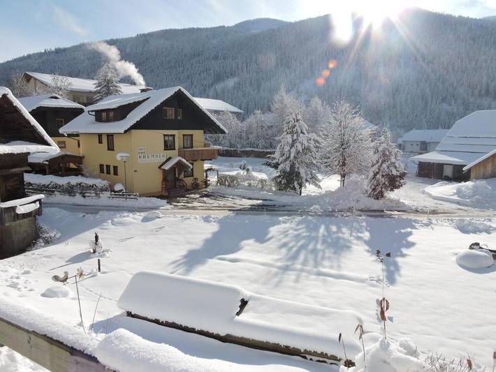 Apartament wakacyjny dla 6 osób, z widok i ogród oraz sauna i basen, Dla rodziny w Bad Kleinkirchheim