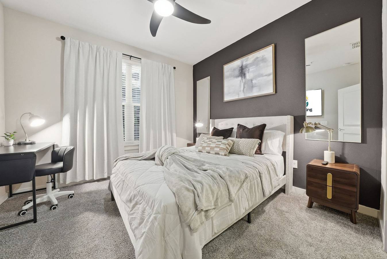 Hel leilighet, Stylish 2Br w/ Pool + Pet-Friendly | Unit #13 in South Tampa, Tampa