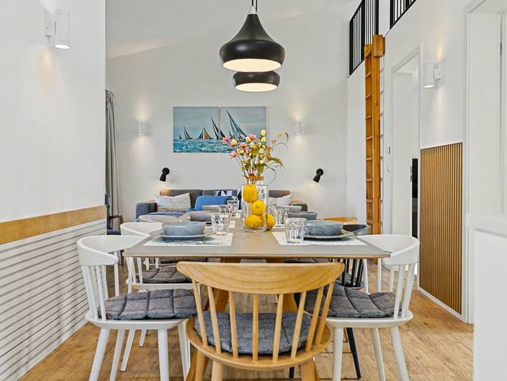 Ferienhaus für 8 Personen, mit Sauna und Kinderpool sowie Terrasse