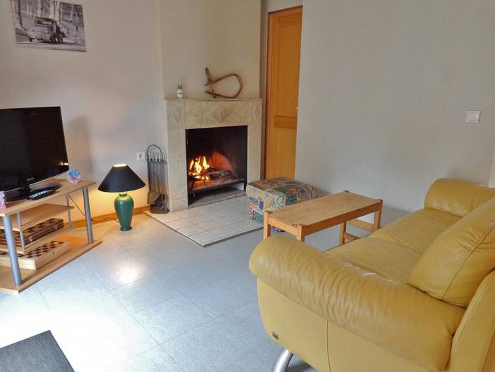 Gîte pour 6 personnes, avec terrasse à Sazos - 3