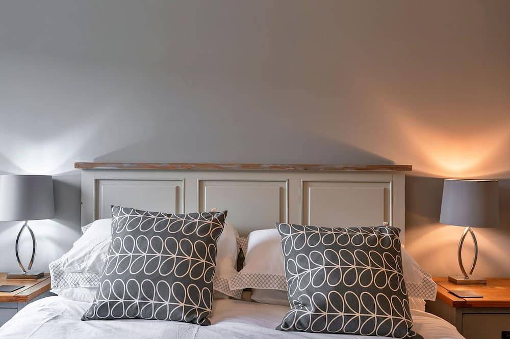 Entire apartment, Nice apartment for 4 guests with Wifi, balcony and pets allowed in Watergate Bay, Newquay