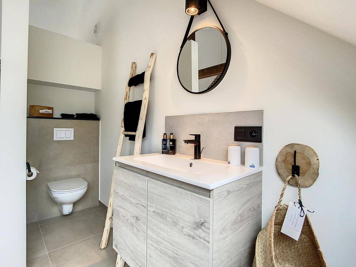 Four-Bedroom House in Lessines, Hainaut