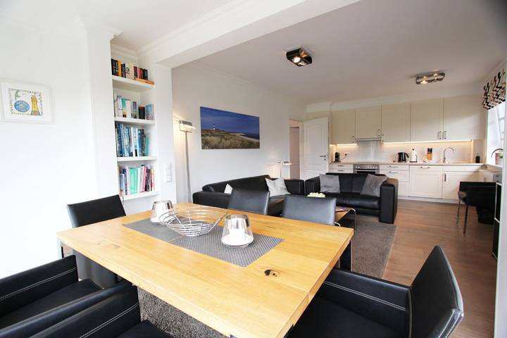 Ganze Wohnung, Hochwertig eingerichtete Ferienwohnung in ruhiger Lage für bis zu 6 Personen in Nordfriesische Inseln (Schleswig-Holstein) (Schleswig-Holstein), Wenningstedt