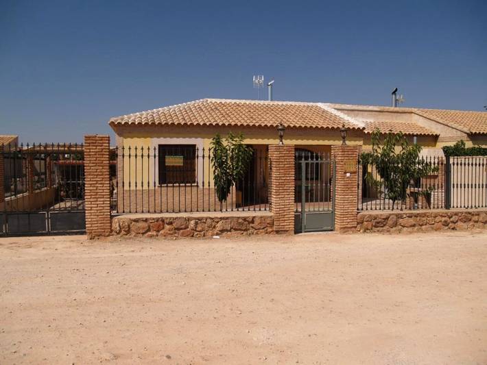 Casa rural para 4 personas, con jardín y vistas, Se admiten mascotas en Ossa de Montiel - 4
