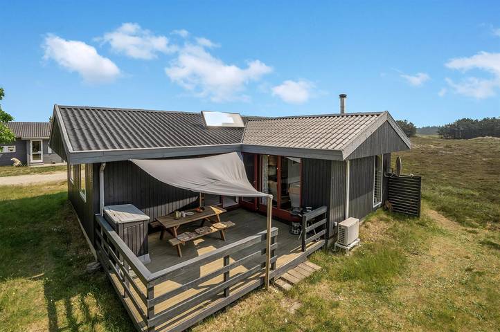 Ferienhaus für 8 Personen, mit Terrasse in Klitmøller
