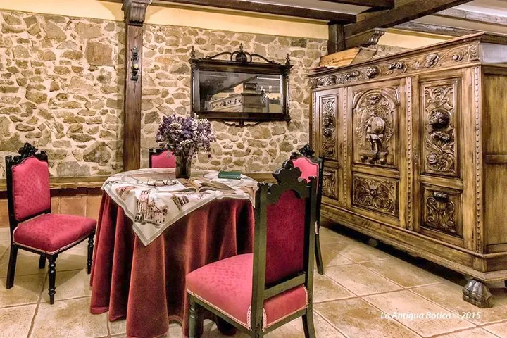 Casa rural para 14 personas, con terraza - 1