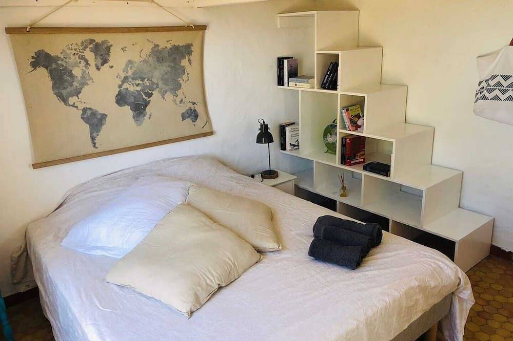 Iijzniejdnziejndjin in Coti-Chiavari, Ajaccio und Umgebung