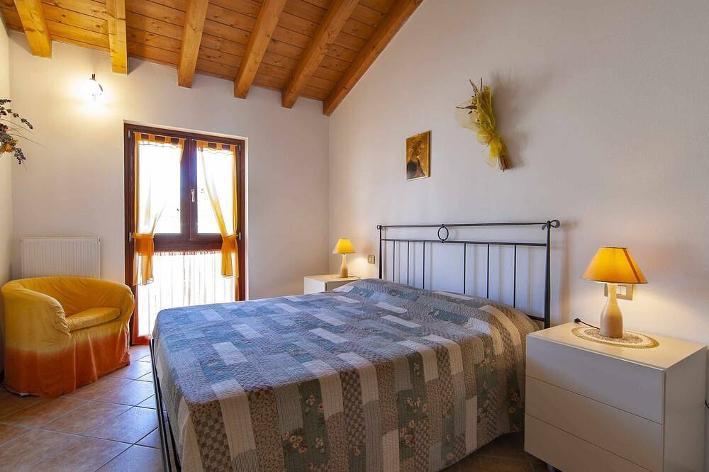 Ganze Wohnung, Dimora Miralago - mit Panoramablick auf den See in San Zeno di Montagna, Gardasee-Berge