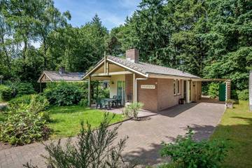 Ferienhaus für 6 Personen, mit Terrasse und Balkon/Terrasse in Harderwijk
