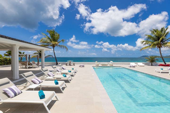 Location de vacances pour 14 personnes, avec piscine et terrasse ainsi que vue sur l’océan et jardin, animaux acceptés dans Saint Martin - 3