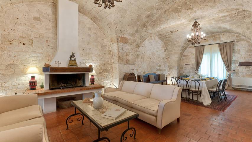 Location de vacances pour 12 personnes, avec jardin et jacuzzi, animaux acceptés à Conversano - 3