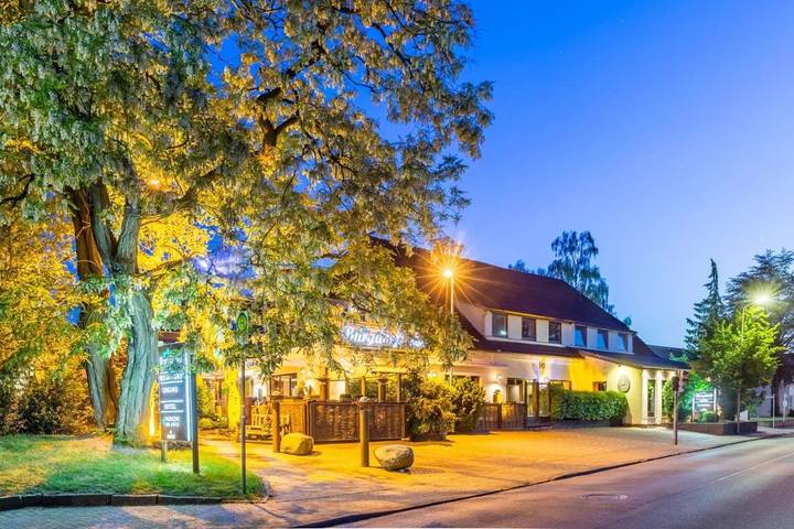 Hotel, mit Terrasse und Garten sowie Ausblick