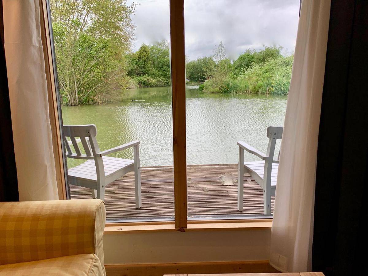 Thewaterfrontlodges in Warwickshire