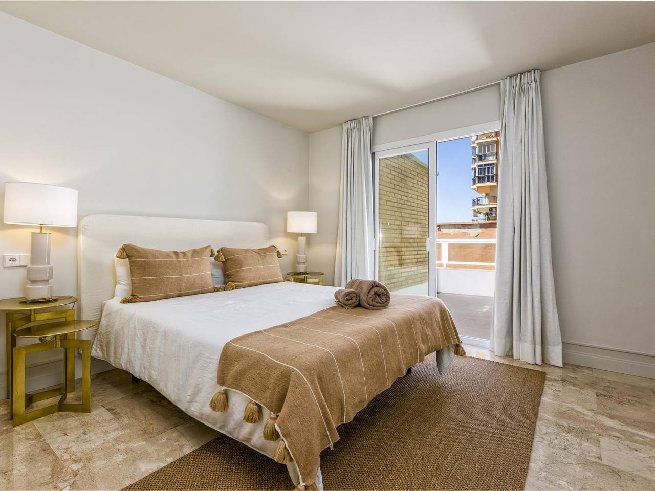 Ganze Ferienwohnung, Ferienwohnung für 6 Personen mit Meerblick in Los Boliches, Fuengirola