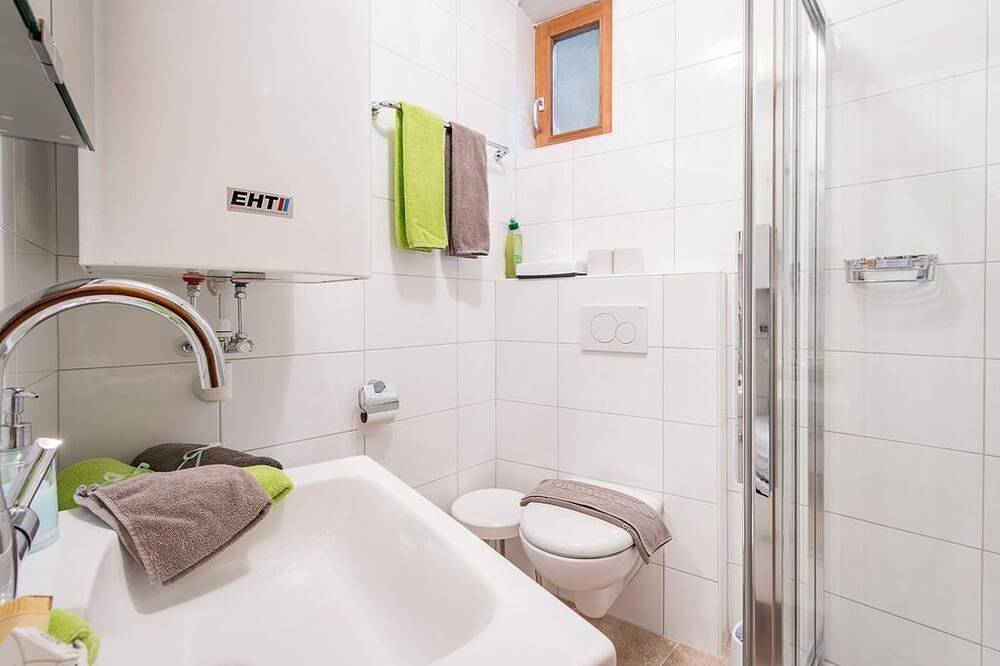 Geheel appartement, Waldhorb Studio Apartment Nr.5 - Ferienwohnungen Vomperberg in Vomp, Bezirk Schwaz