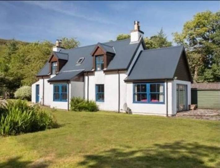 Holiday rental for 6 people, with view on the Isle of Mull