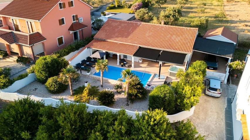 Ferienhaus mit Meerblick für 6 Personen, mit Sauna und Ausblick sowie Garten und Pool, mit Haustier in Barbat na Rabu - 2