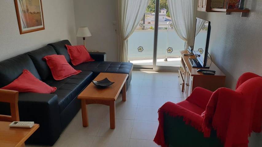 Gîte pour 6 personnes, avec piscine et jardin à Cabo Roig - 2