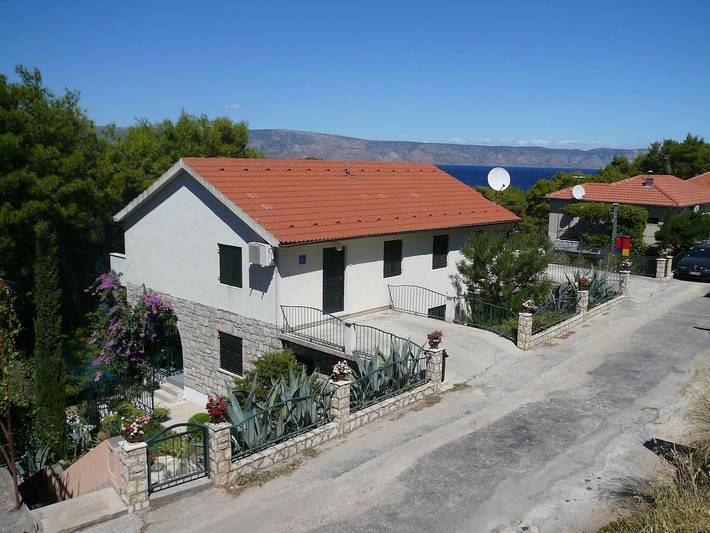 Appartement entier, Garçonniere avec la terrasse et la vue sur le mer Jelsa, Hvar As-25835-a in Jelsa, Hvar