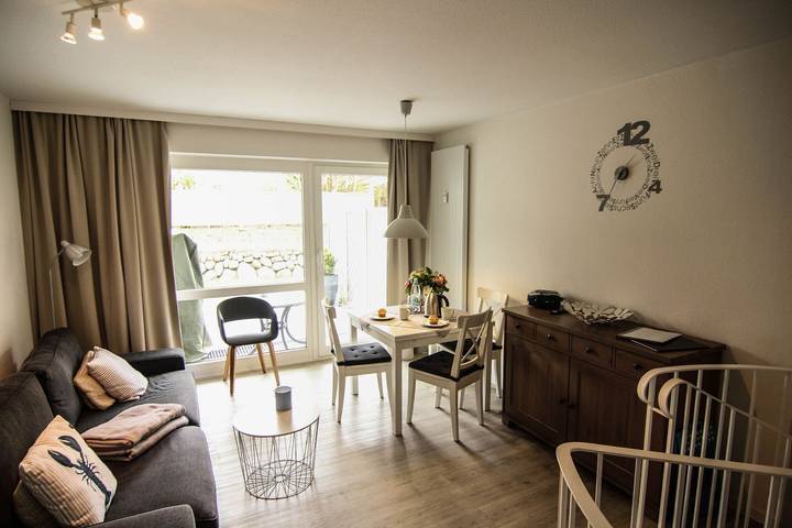 Ganze Wohnung, Ein modernes und helles -Ferien-Appartement im Herzen von Wenningstedt. in Wenningstedt, Sylt