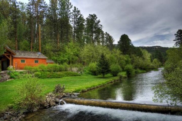 Vacation house for 8 people, with hot tub and balcony in South Dakota