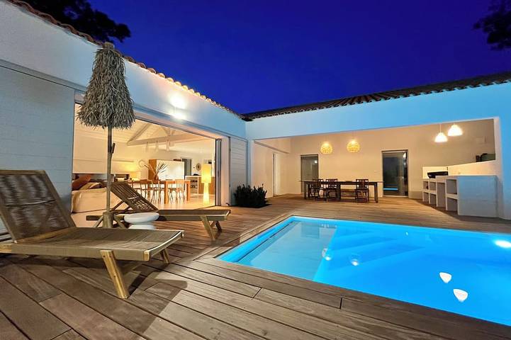 Maison de vacances pour 14 personnes, avec jardin ainsi que jacuzzi et piscine à Longeville-sur-Mer