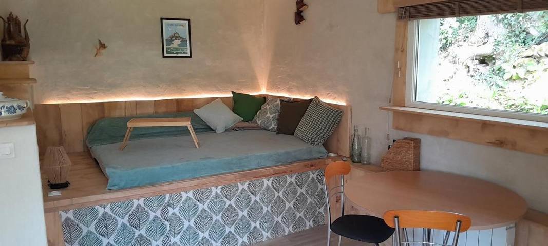 Location de vacances pour 2 personnes, avec jardin et vue, animaux acceptés à Saint-Quentin-sur-le-Homme