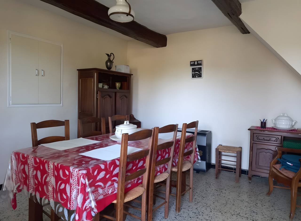 'Chez Martha' with Mountain View, Private Terrace and Garden in Anduze, Cévennes