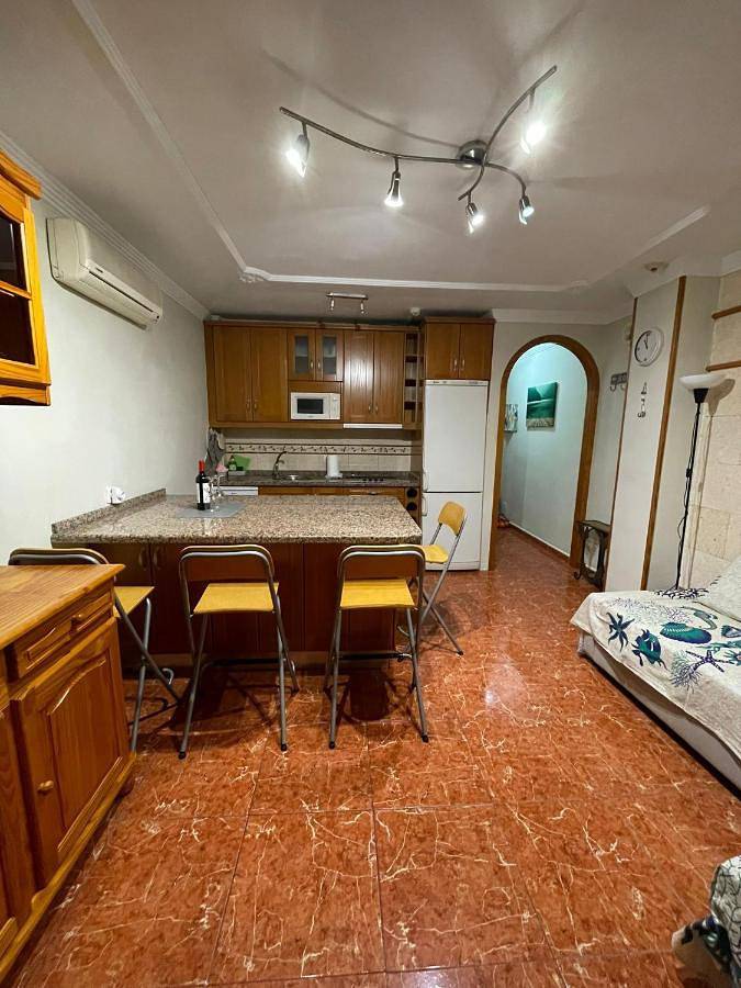 Apartamento para 4 personas, con Balcón y Terraza además de Jardín y Piscina en Playa del Cura