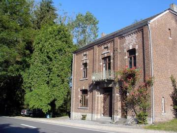 Gîte pour 12 personnes, avec vue et jardin dans Heure