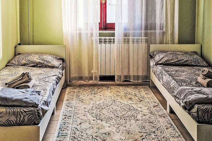 Appartement entier, Joli appartement pour 4 personnes avec Wifi, Tv et patio in Marina di Massa, Massa (Italie)