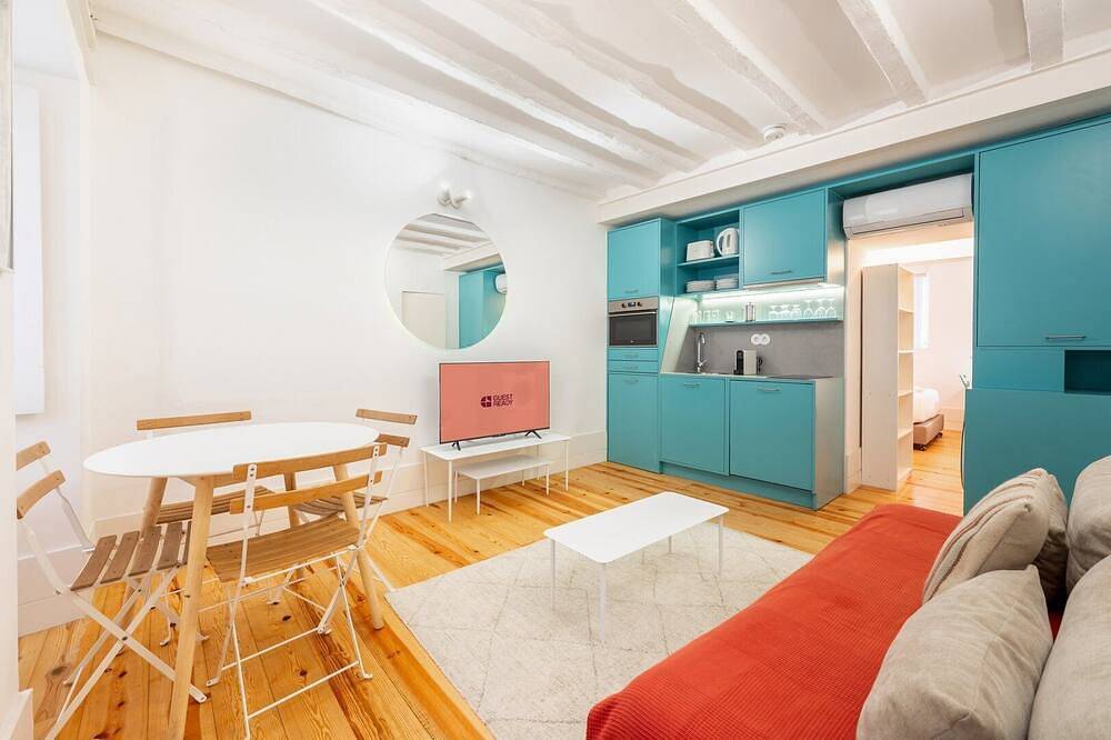 Holiday apartment in Lisbon from £122 per night